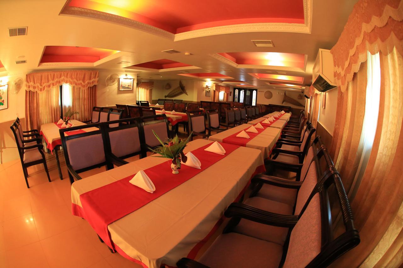 Capital O 46475 Gd International Redfort Hotel Nilambūr Екстериор снимка