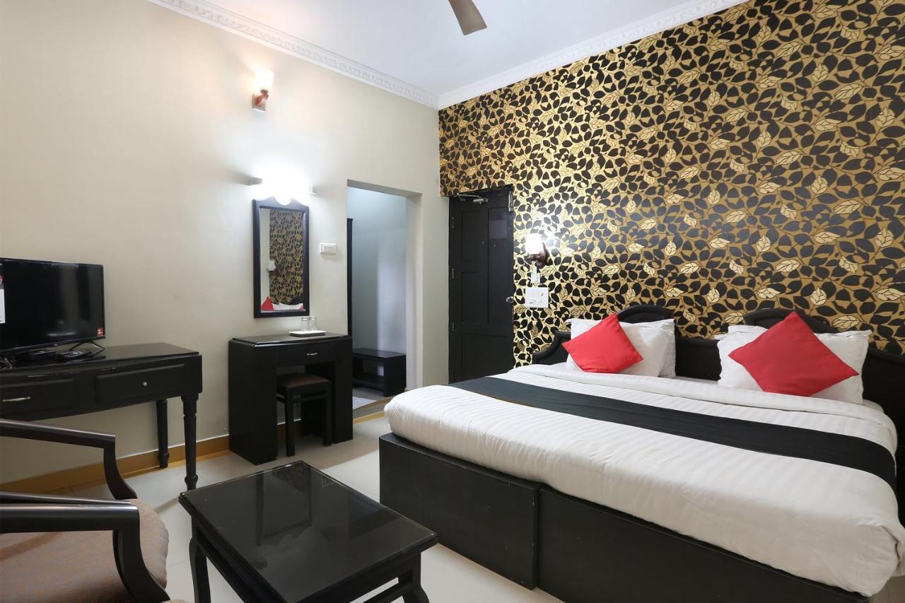 Capital O 46475 Gd International Redfort Hotel Nilambūr Екстериор снимка