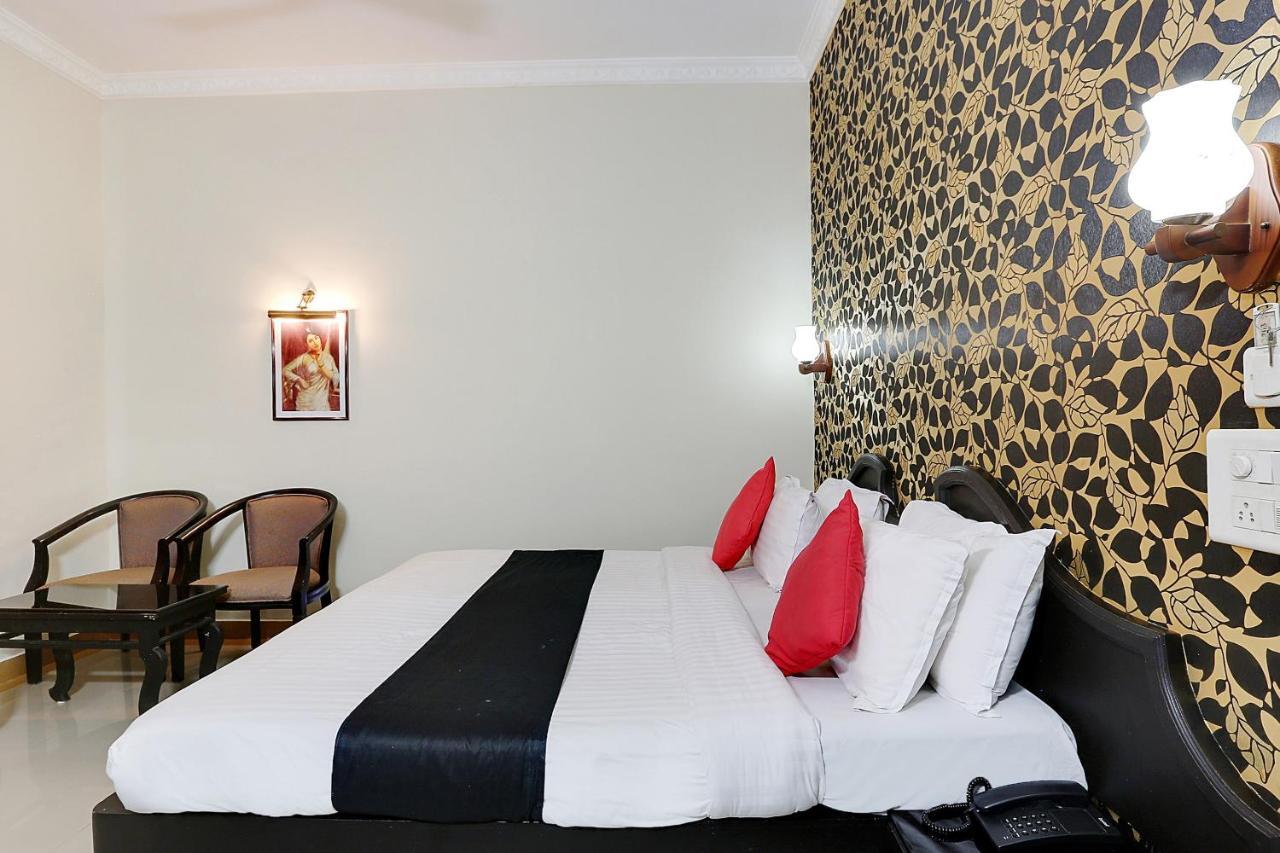 Capital O 46475 Gd International Redfort Hotel Nilambūr Екстериор снимка