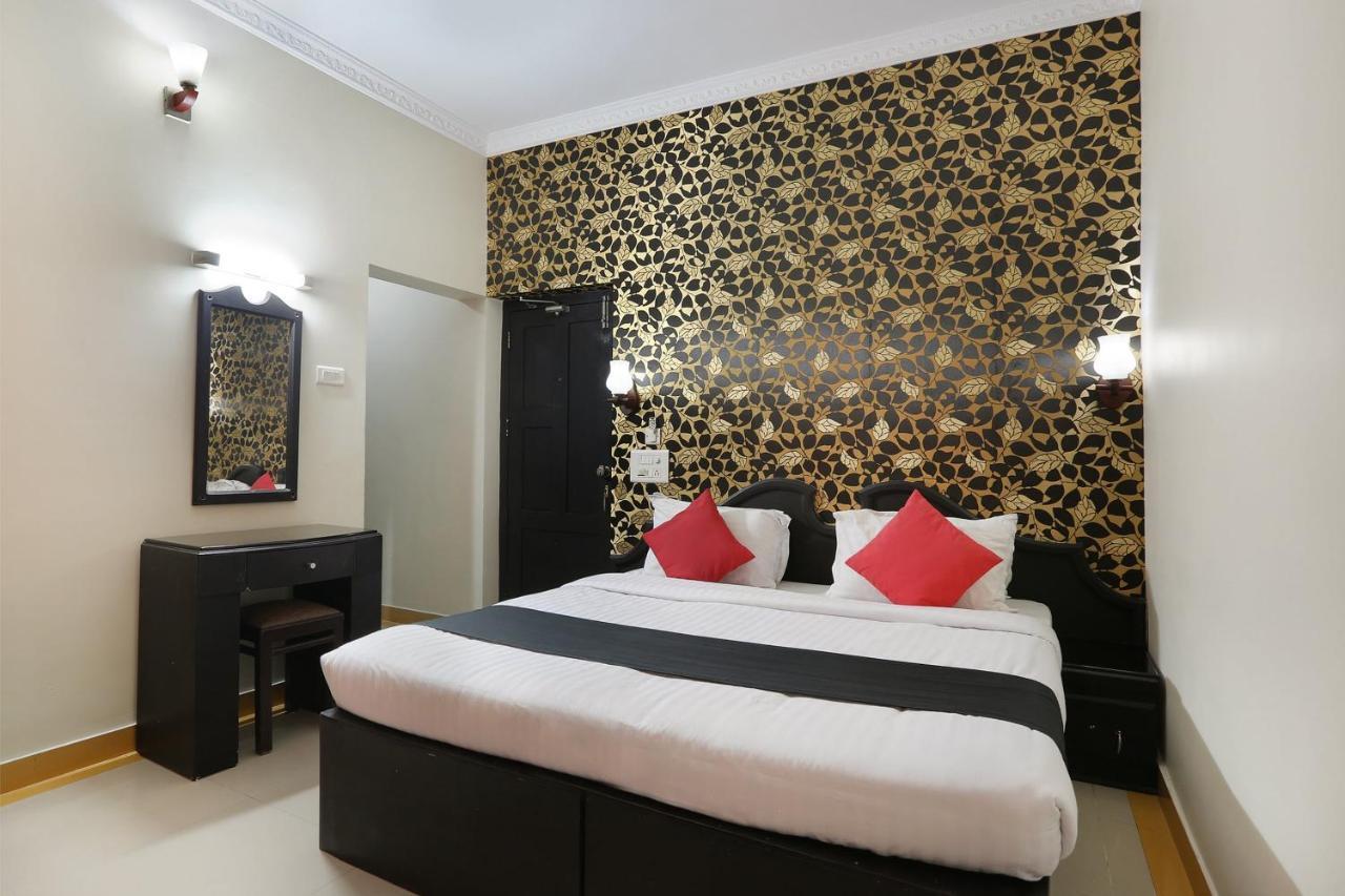 Capital O 46475 Gd International Redfort Hotel Nilambūr Екстериор снимка