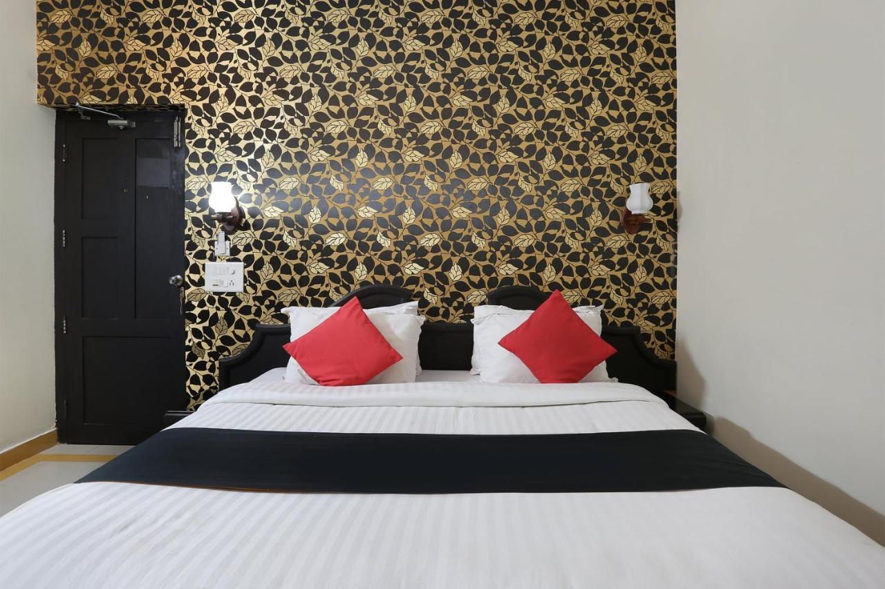 Capital O 46475 Gd International Redfort Hotel Nilambūr Екстериор снимка